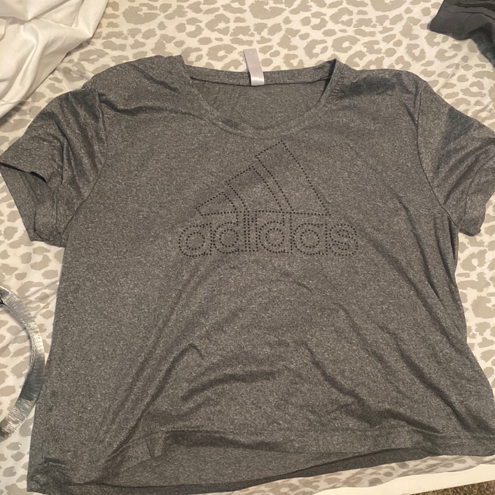 Addidas lose workout top